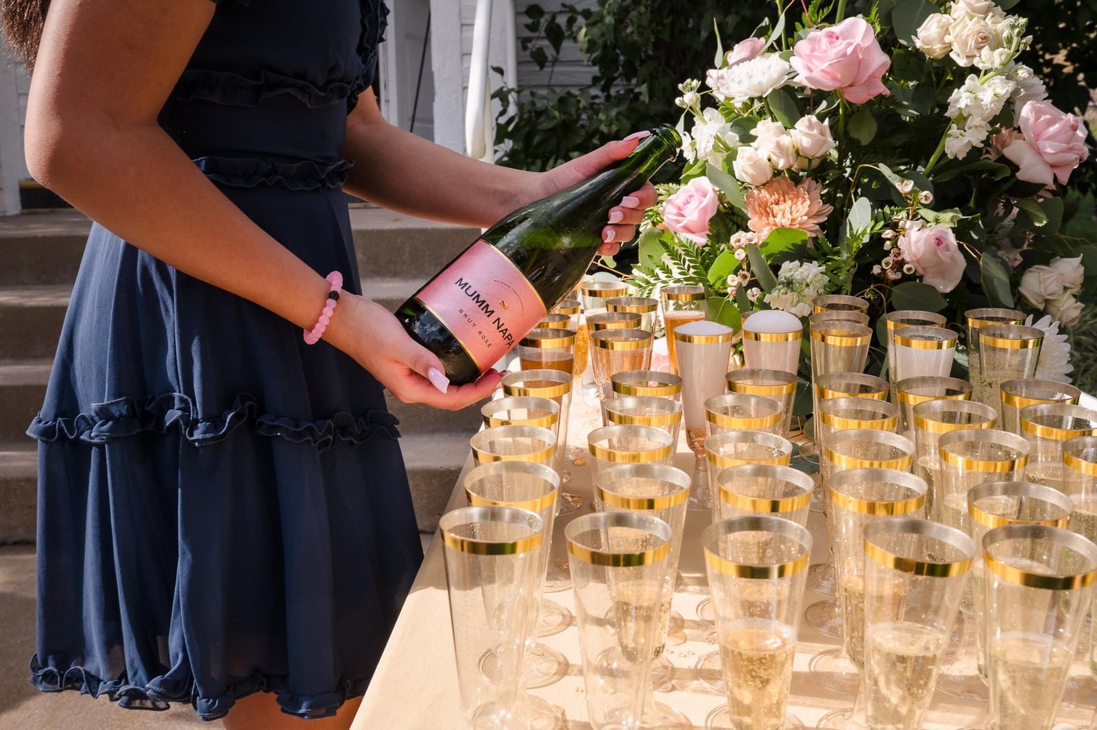 Champagne alternatives for toasts